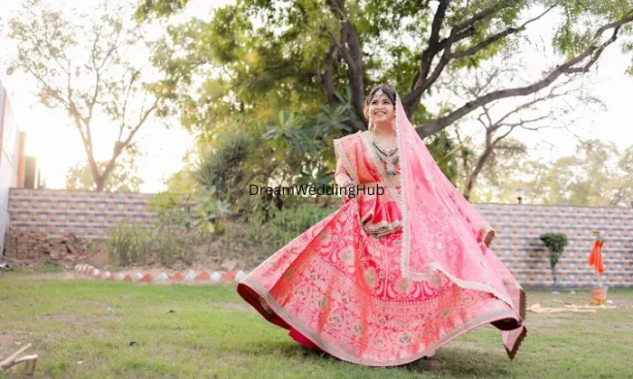 The Funky Frames Prop